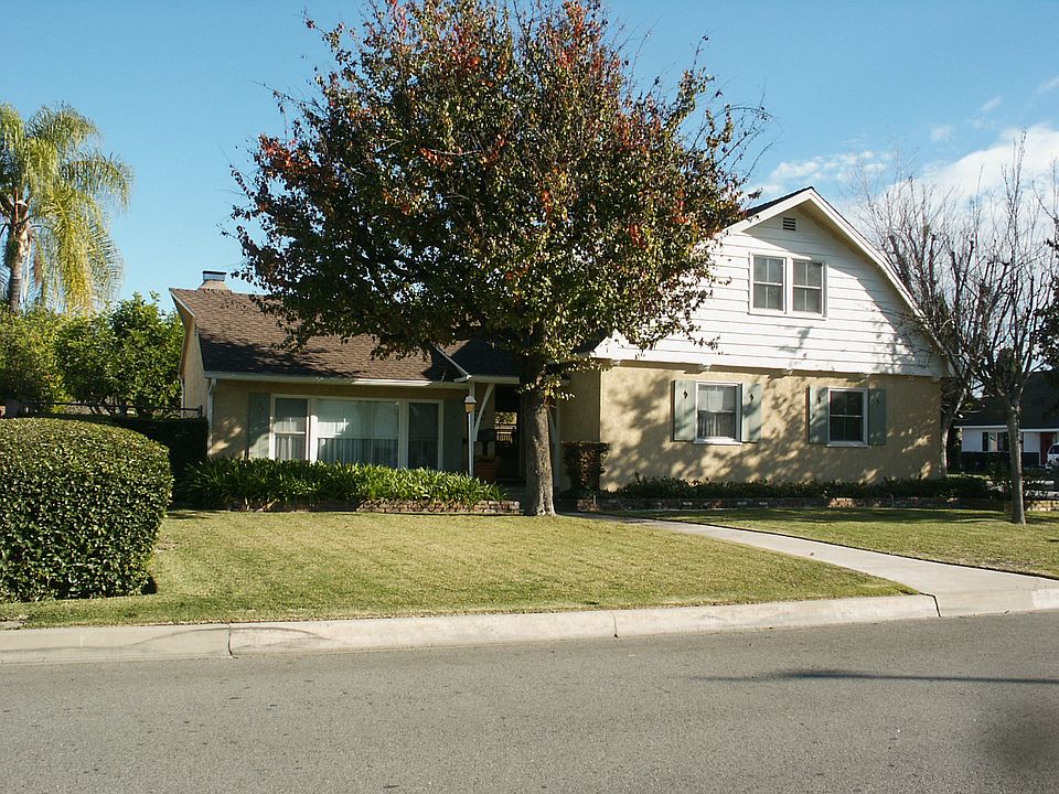 1st image of 832 S Holly Pl