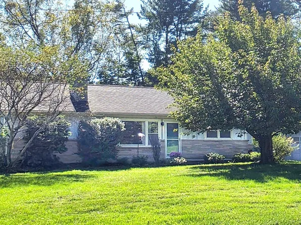 4090 Old Orchard Rd, York, PA 17402