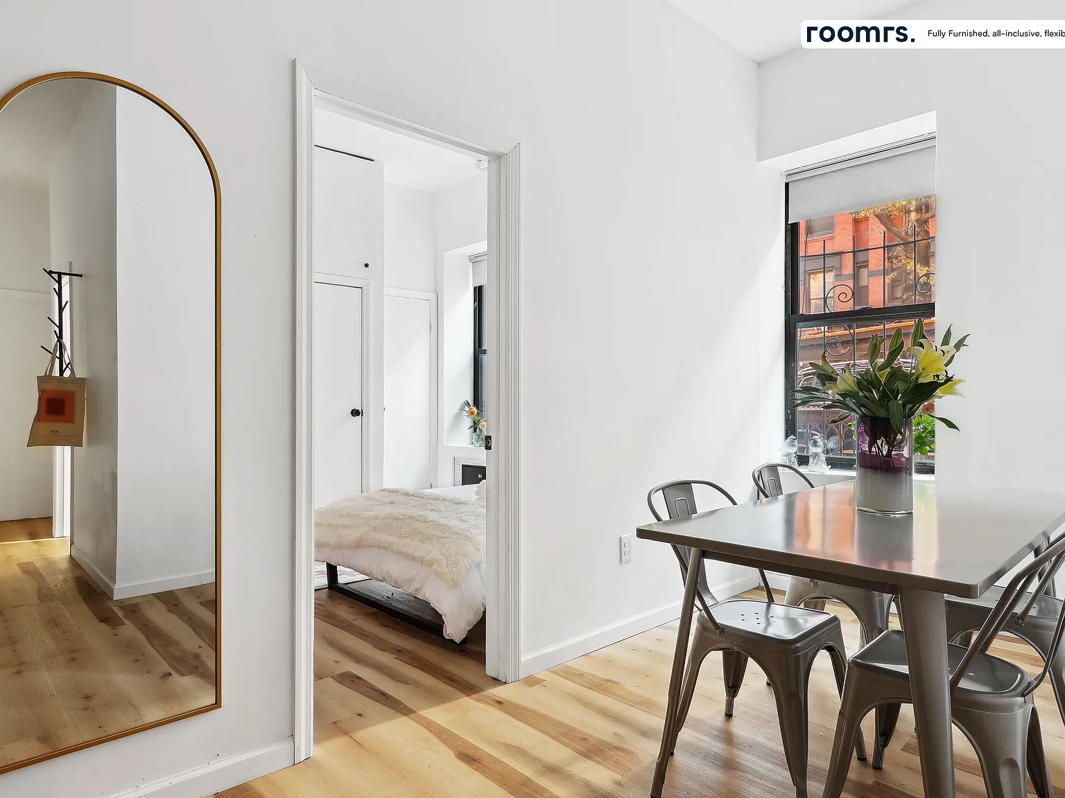 4 bed, 974 sqft, $2,306 — Photo 4