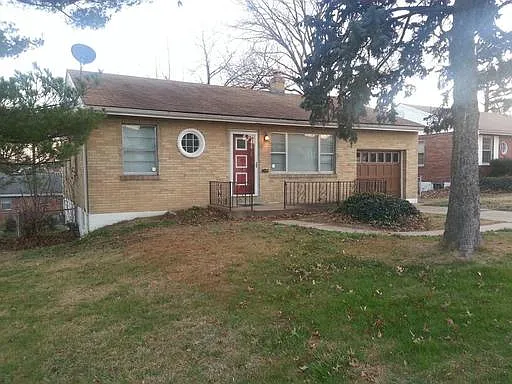 9224 Catalina Dr photo 1