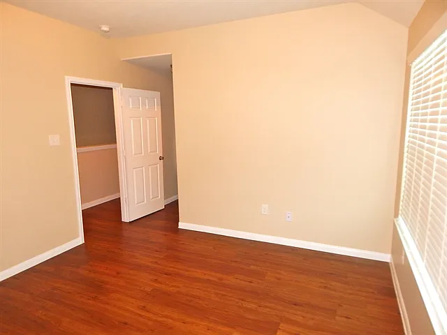 847 Darbydale Crossing Ln — Photo 11