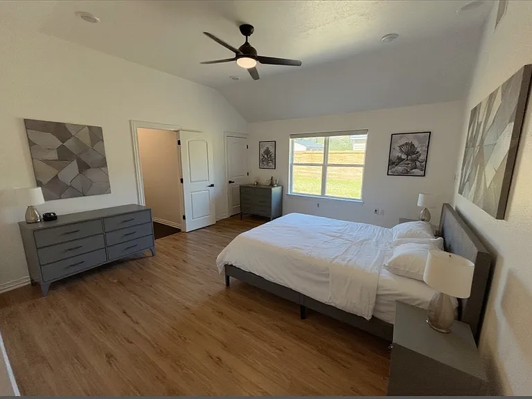 8125 Sunnyhill St — Photo 7
