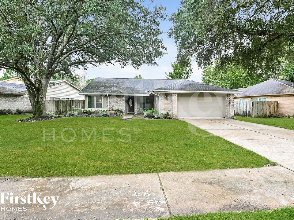 1st image of 5351 Pine Cliff Dr