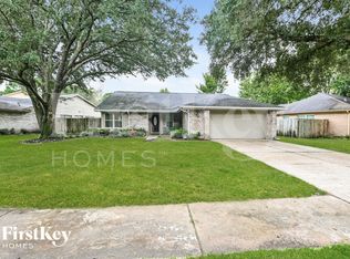 5351 Pine Cliff Dr, Houston, TX 77084