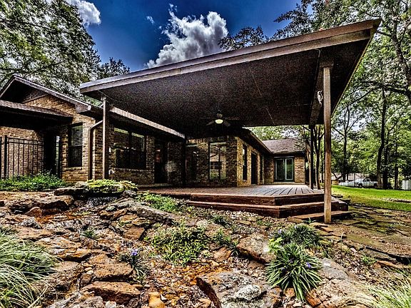 3rd image of 104 Oakview Cir