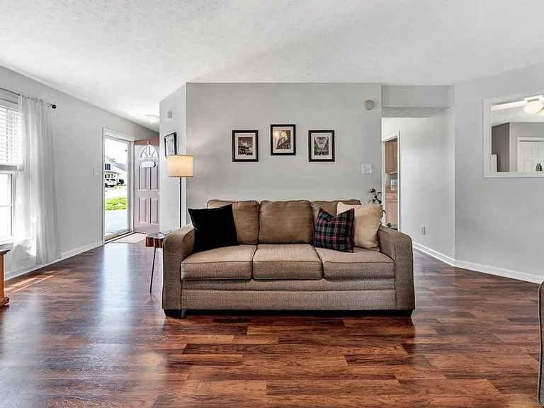 232 Towne Crier Rd — Photo 9