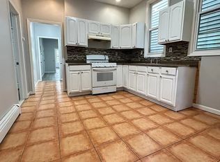161 S 9th St #C, Newark, NJ 07107