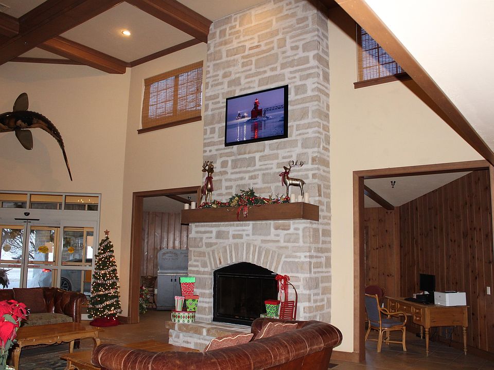 107 N 1st Ave, Sturgeon Bay, WI 54235 MLS 50269589 Zillow