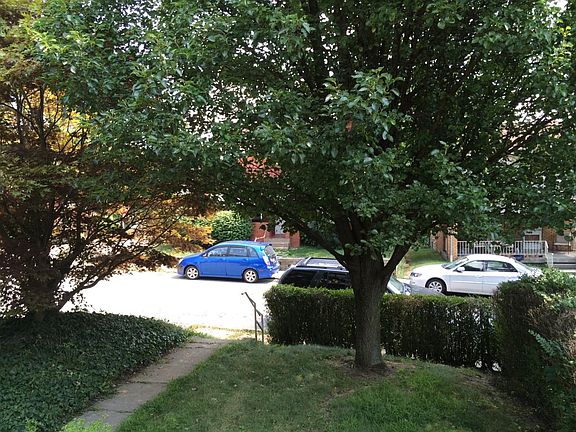 private front yard
