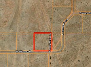 28030 W Hillcrest Dr, Seligman, AZ 86337