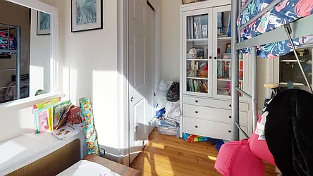 Rented by Bond New York