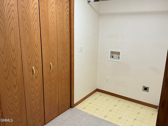3rd image of 644 Bridgeport Dr Unit 3