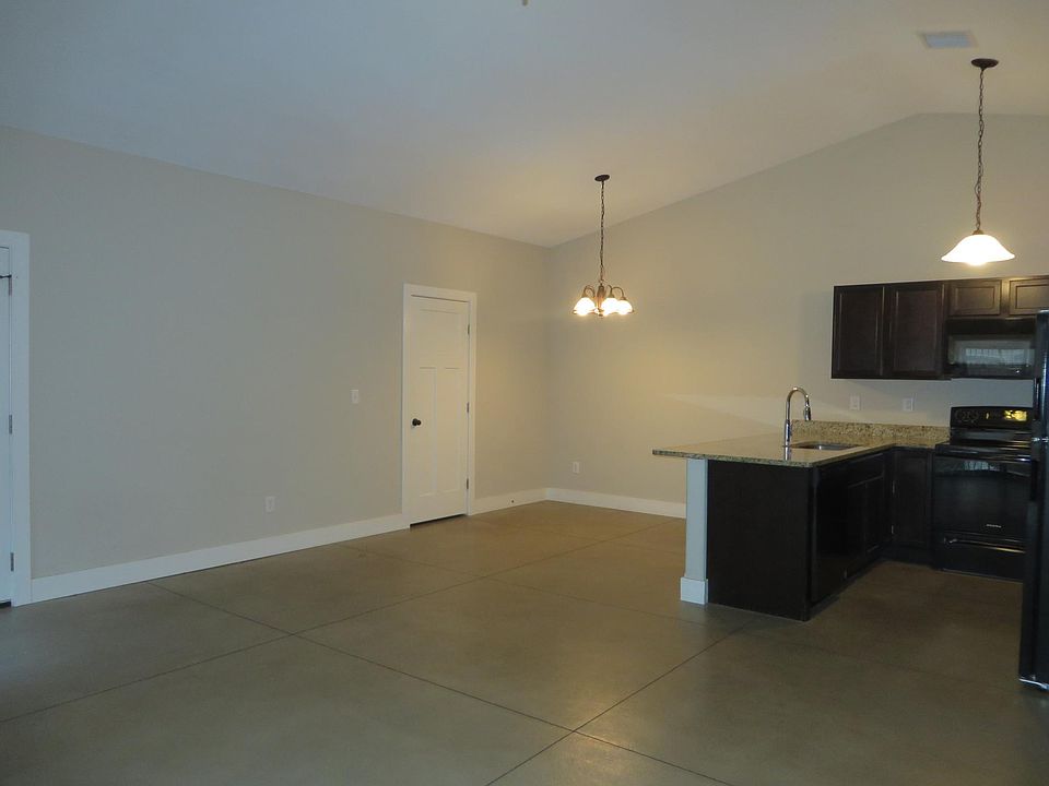 2nd image of 6426 S Vassar Ave