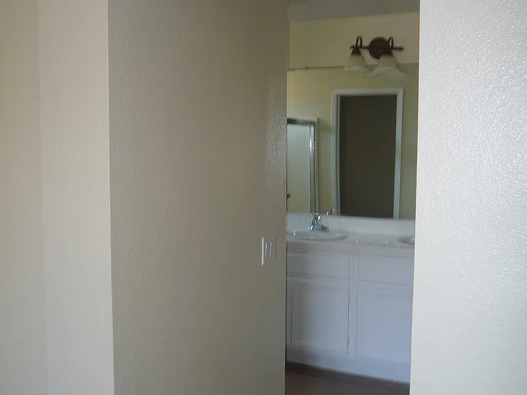 1174 Hitching Post Ln — Photo 17
