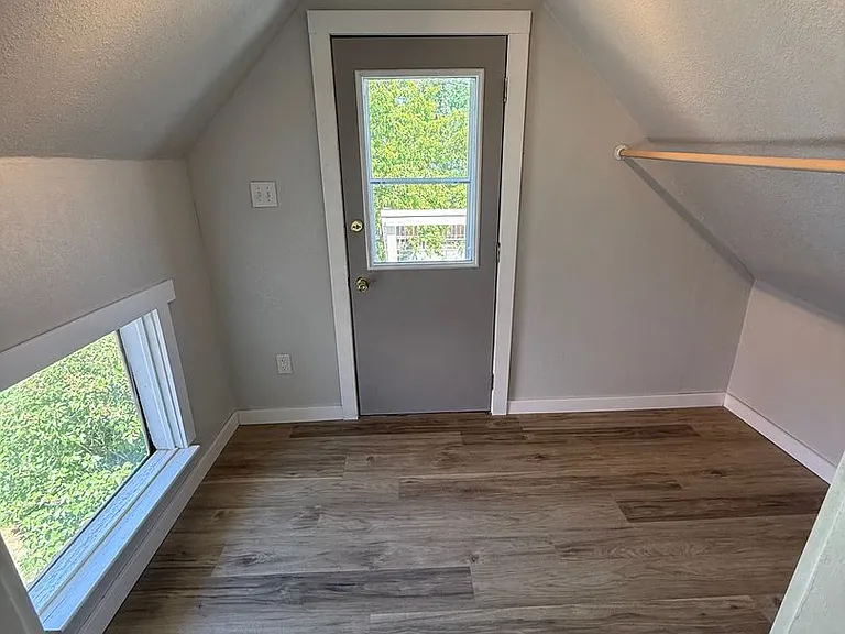 1005 W Park St — Photo 13