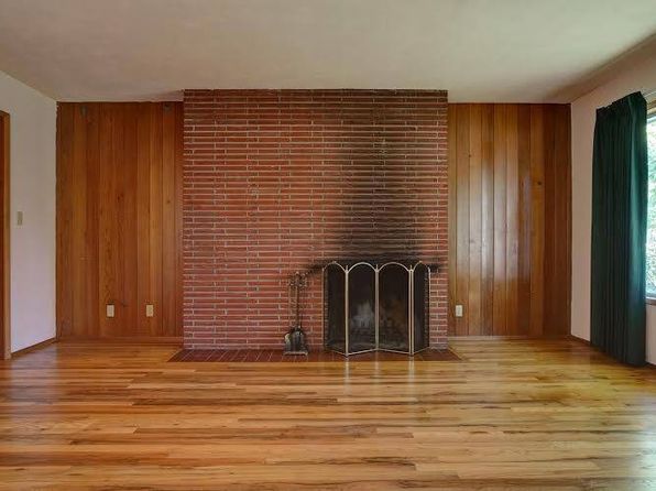 208 NW 11th St #208