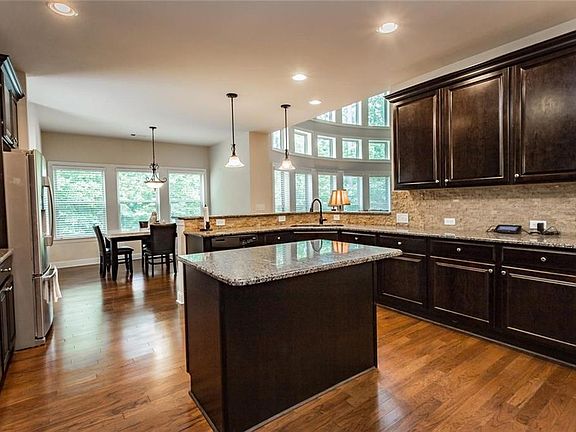 2nd image of 410 Lakestone Dr