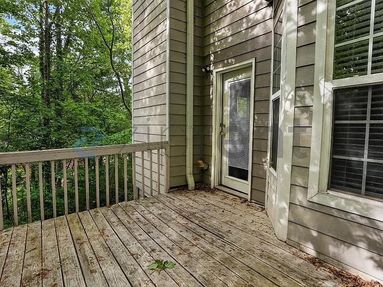506 Waterford Rd NW — Photo 10
