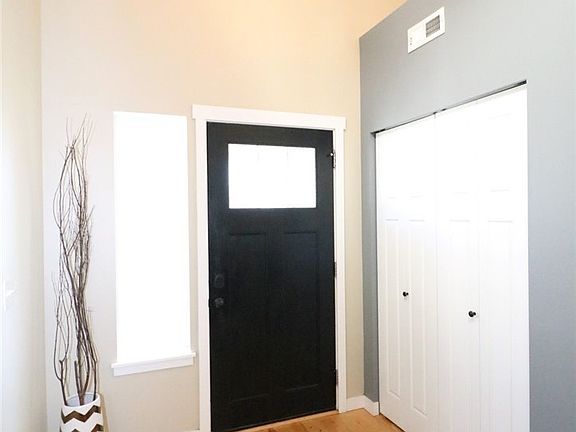 5th image of 8485 Willowberry Ave NW