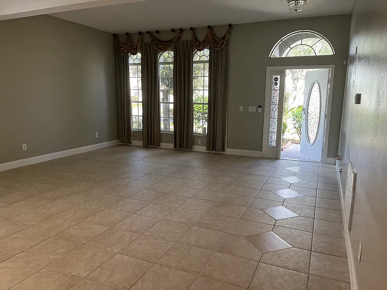 6623 Lake Pembroke Pl — Photo 5