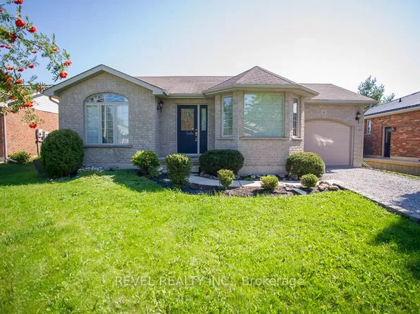 6 Geoffery Rd, Norfolk County, ON N0A 1N4