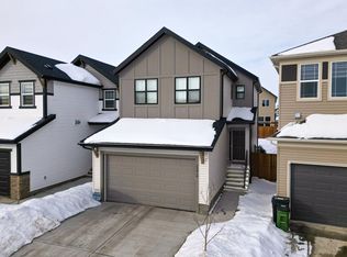 22916 95th Ave NW, Edmonton, AB T5T7H6