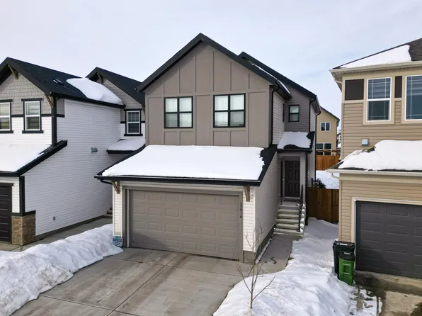 22916 95th Ave NW, Edmonton, AB T5T 7H6