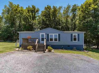 26 Maple Leaf Dr, Staunton, VA 24401