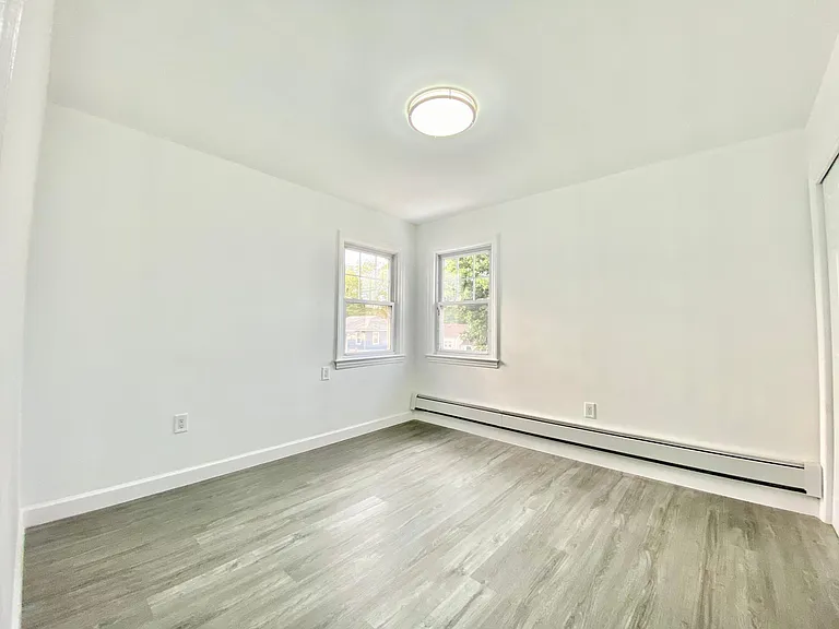225 Locust Ave #2 — Photo 19
