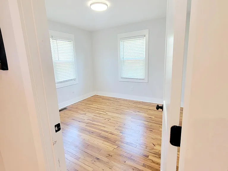 805 Coleman St — Photo 21