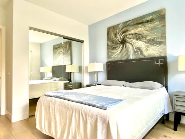 1664 Sunset Plaza Dr, Los Angeles, CA 90069