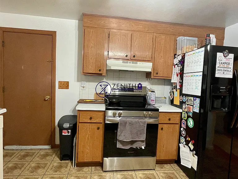 94 Walnut St #1 — Photo 8