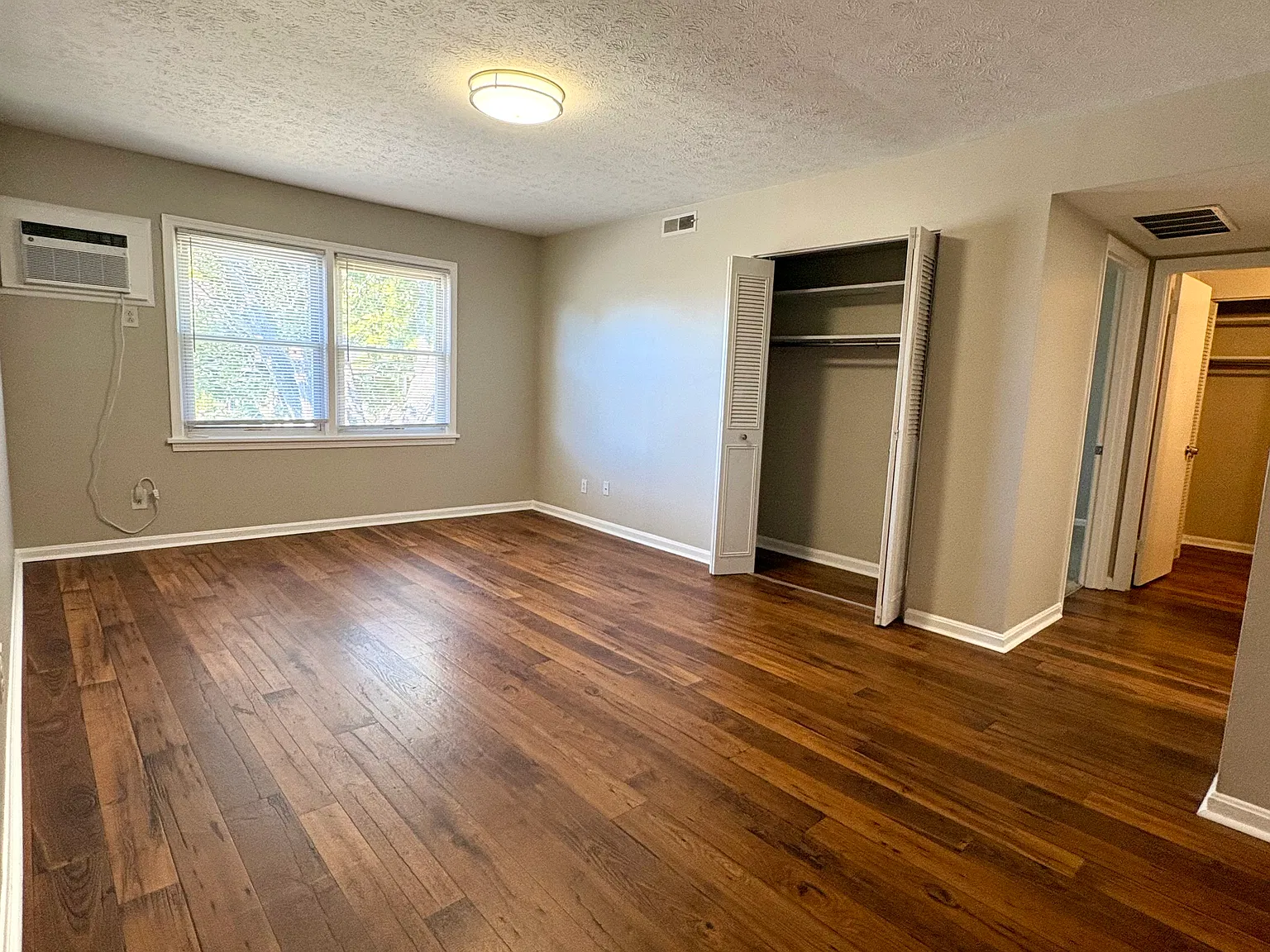 9900 Merioneth Dr — Photo 3
