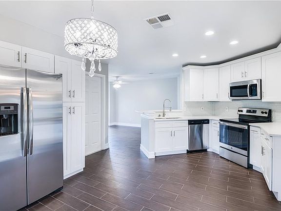 2nd image of 1027 Apopka Woods Ln