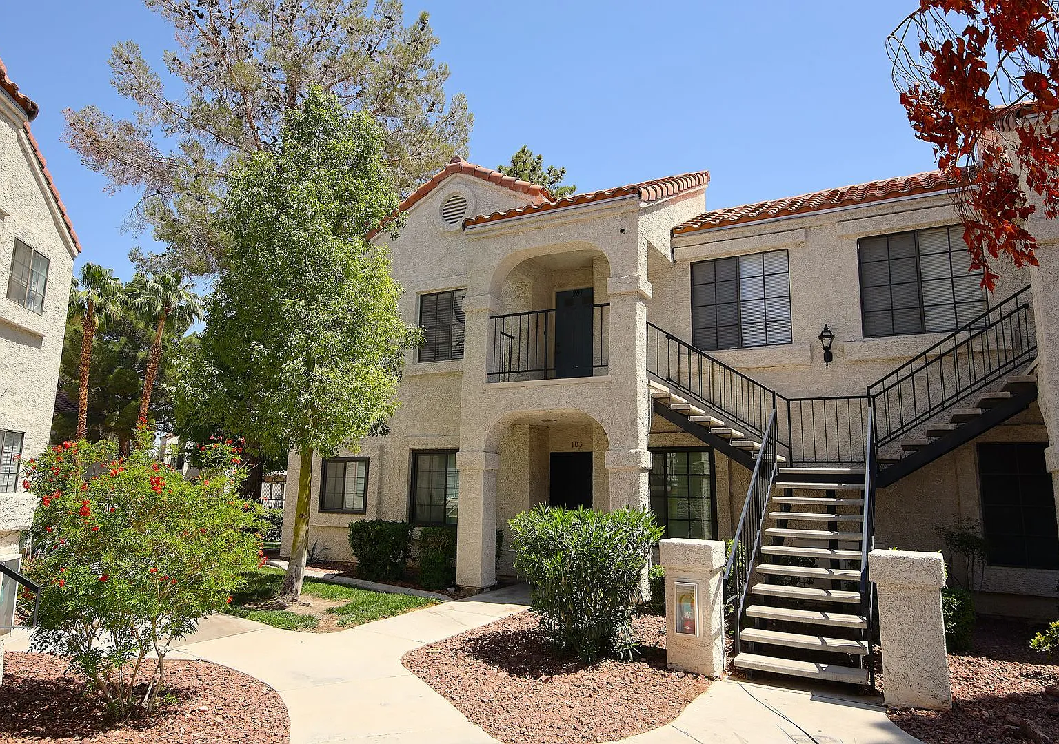 Southwest - Las Casitas Condo - 2nd Floor Unit — Photo 1