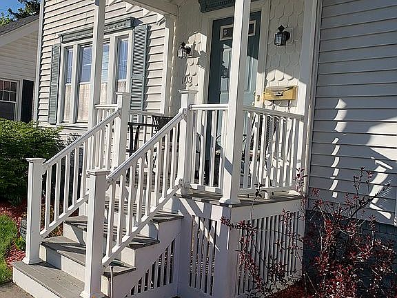 3rd image of 103 Dickinson St