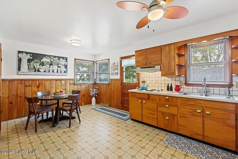 5th image of 43 Glynn Street