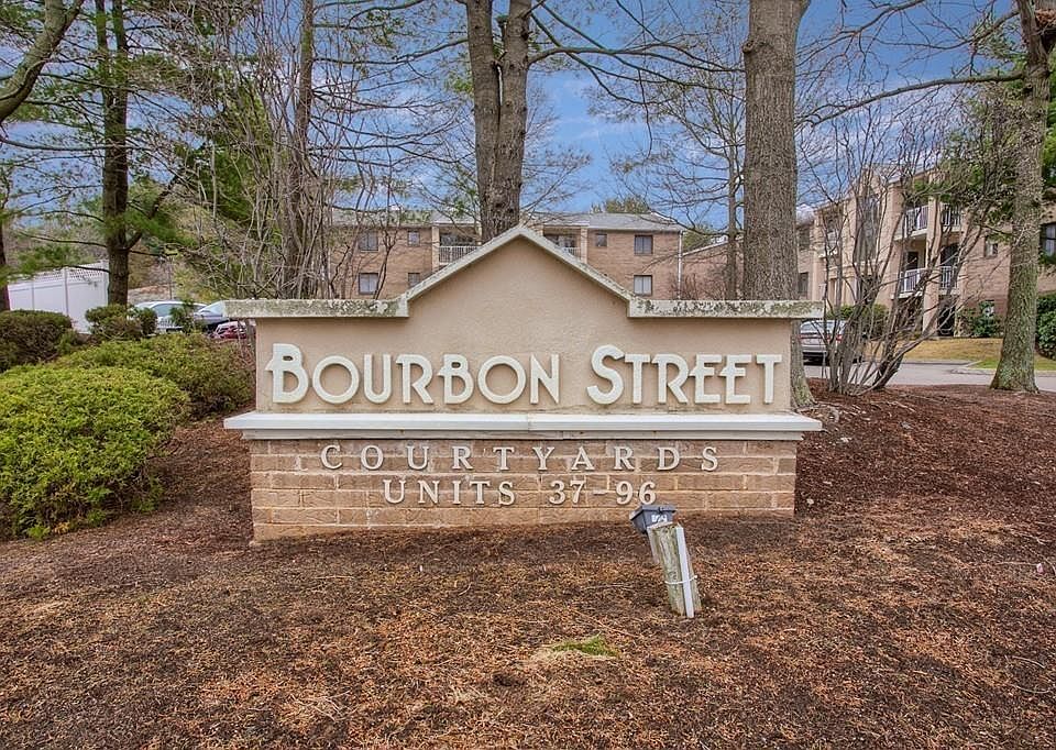 1st image of 11 Bourbon St APT 41