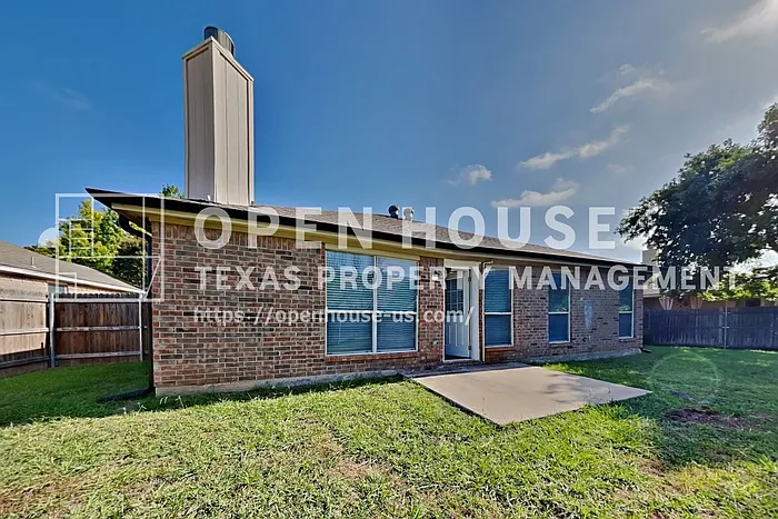 617 Creek Point Dr — Photo 18