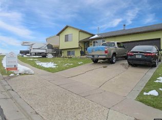 189 Southridge Rd, Evanston, WY 82930