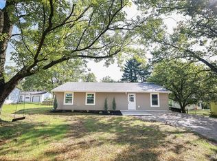 407 E Chester Dr, Ellettsville, IN
