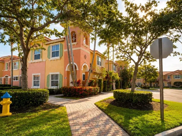 906 SW 143rd Ave, Hollywood, FL