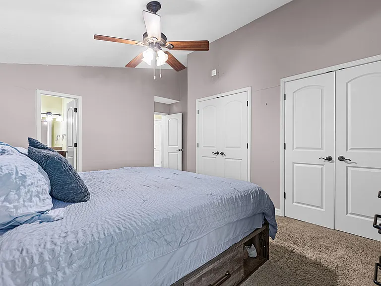 235 SW Seagull St — Photo 12
