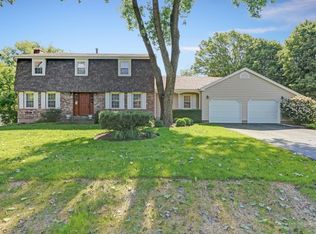 5920 Sloane Ln, Crystal Lake, IL 60014