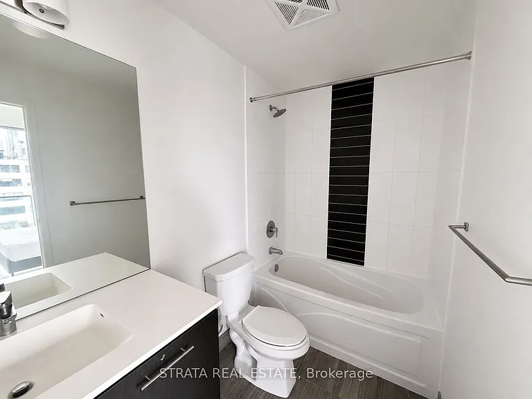 435 Richmond St W #1006 — Photo 14