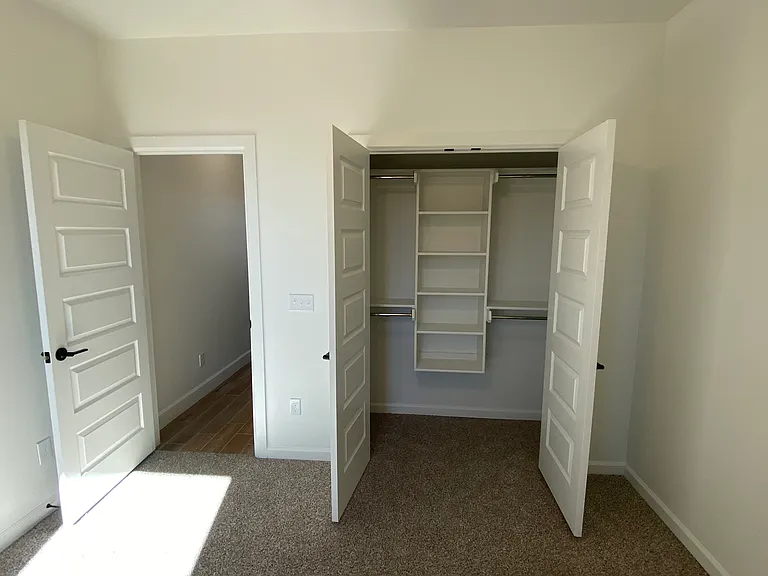 2836 Kingswood Dr — Photo 30