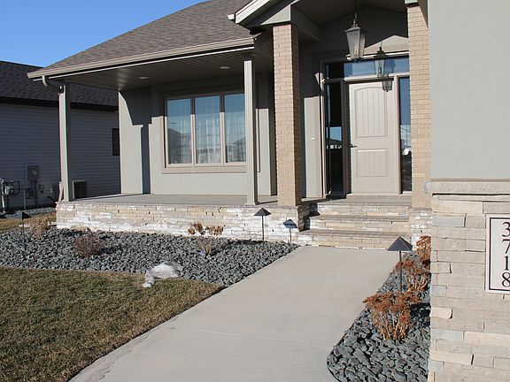 5th image of 3718 Bell Blvd E