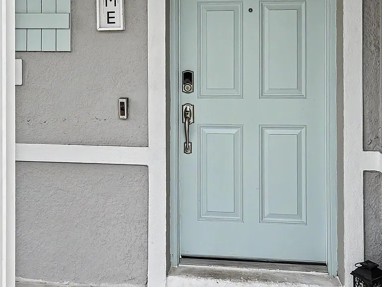 2239 Canyon Breeze Ave — Photo 2