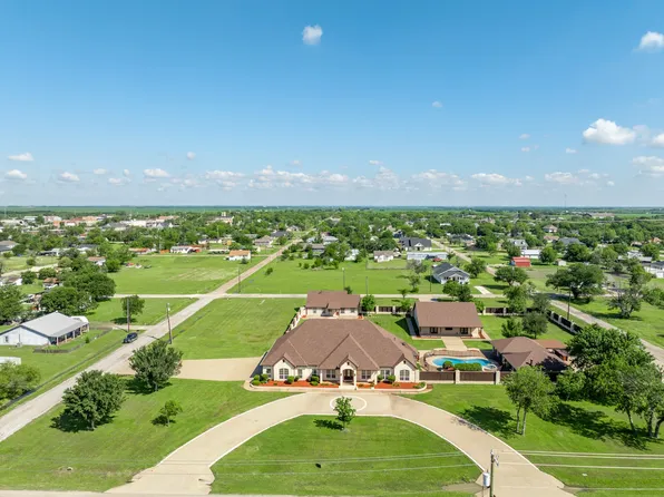 400 E Spurgeon St, Itasca, TX 76055