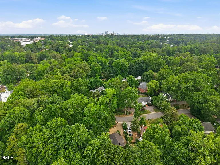 2828 Exeter Cir — Photo 53